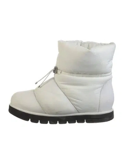 Pre-owned Stuart Weitzman Nylon Boots In White