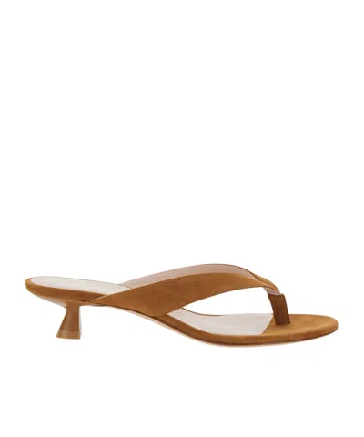 Stuart Weitzman Rio Leather Kitten-heel Thong Sandals In Brown