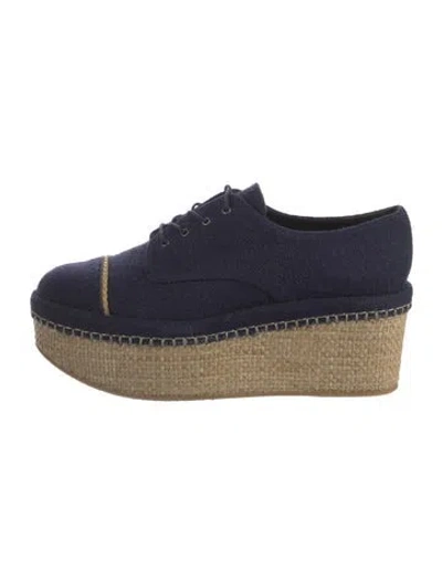 Pre-owned Stuart Weitzman Oxfords In Blue