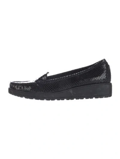 Pre-owned Stuart Weitzman Patent Leather Animal Print Loafers In Black