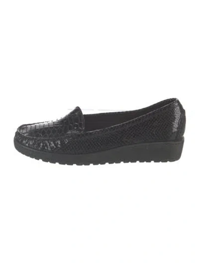 Pre-owned Stuart Weitzman Patent Leather Animal Print Loafers In Black
