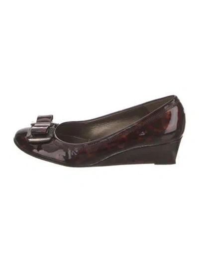 Pre-owned Stuart Weitzman Patent Leather Animal Print Pumps In Brown