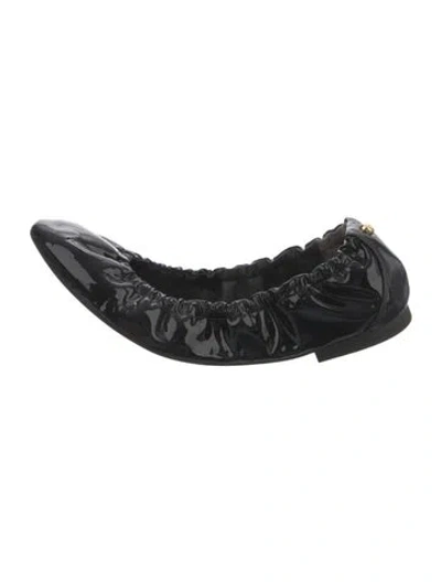 Pre-owned Stuart Weitzman Patent Leather Ballet Flats In Black