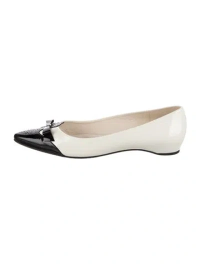 Pre-owned Stuart Weitzman Patent Leather Ballet Flats In White