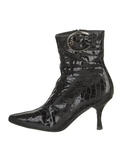 Pre-owned Stuart Weitzman Patent Leather Boots In Black