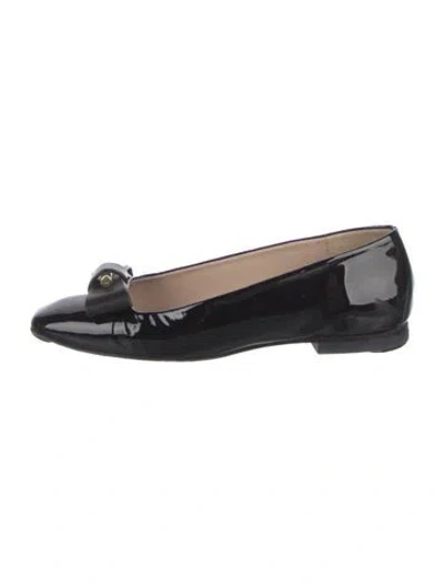Pre-owned Stuart Weitzman Patent Leather Bow Accents Ballet Flats In Black