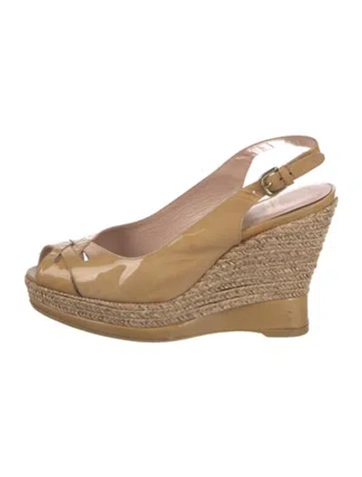 Pre-owned Stuart Weitzman Patent Leather Colorblock Pattern Slingback Pumps In Neutral