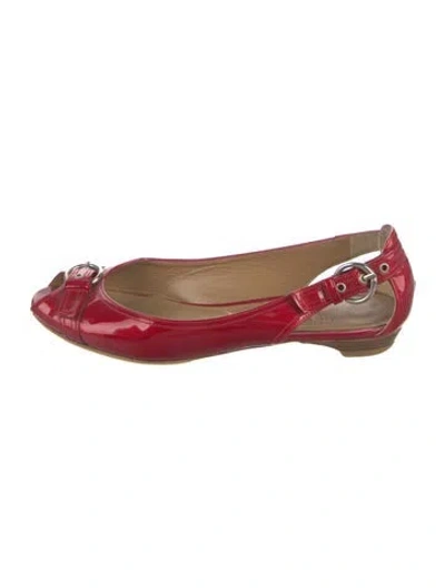 Pre-owned Stuart Weitzman Patent Leather Cutout Accent Ballet Flats In Red