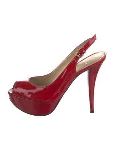 Pre-owned Stuart Weitzman Patent Leather Cutout Accent Slingback Pumps In Red