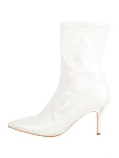 Pre-owned Stuart Weitzman Patent Leather Embroidered Accent Boots In White