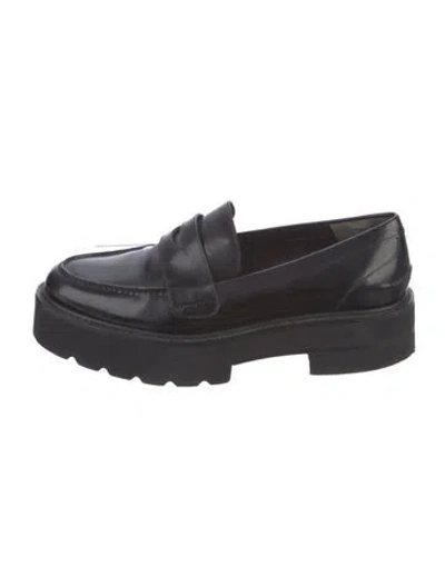 Pre-owned Stuart Weitzman Patent Leather Loafers In Black