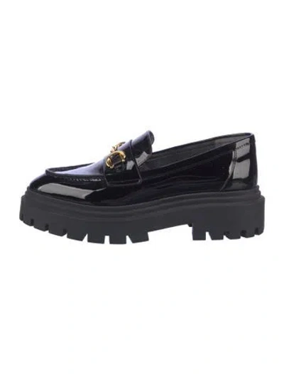Pre-owned Stuart Weitzman Patent Leather Loafers In Black