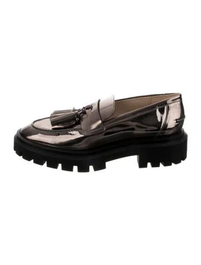 Pre-owned Stuart Weitzman Patent Leather Loafers In Black