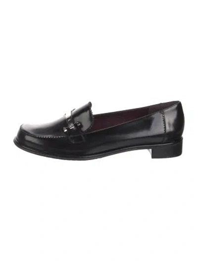 Pre-owned Stuart Weitzman Patent Leather Loafers In Black