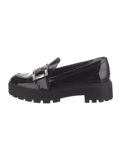 Pre-owned Stuart Weitzman Patent Leather Loafers In Black