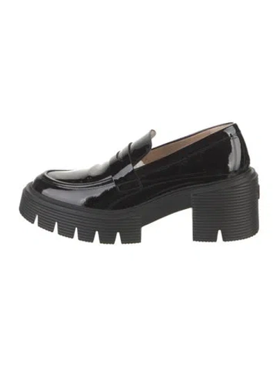 Pre-owned Stuart Weitzman Patent Leather Loafers In Black
