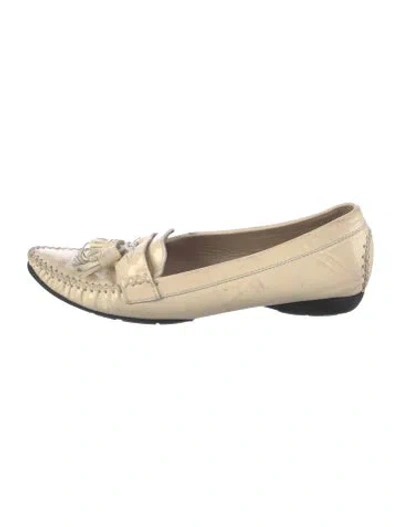 Pre-owned Stuart Weitzman Patent Leather Loafers In Neutrals