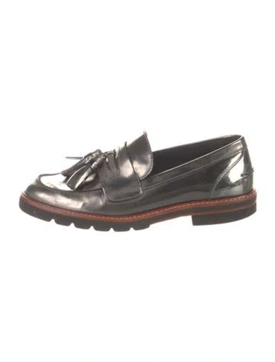 Pre-owned Stuart Weitzman Patent Leather Loafers In Silver