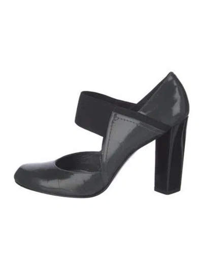 Pre-owned Stuart Weitzman Patent Leather Mules In Black
