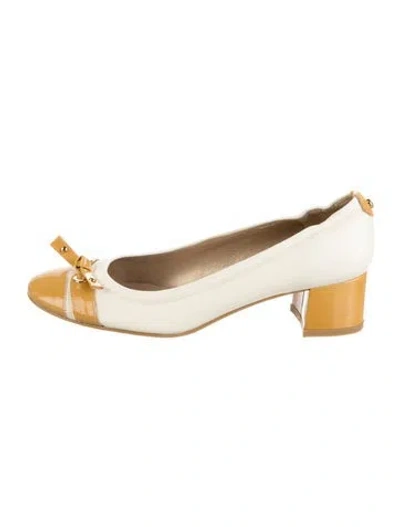 Pre-owned Stuart Weitzman Patent Leather Mules In Neutral
