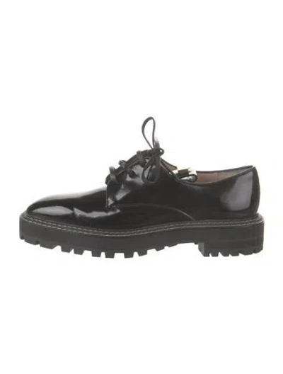 Pre-owned Stuart Weitzman Patent Leather Oxfords In Black