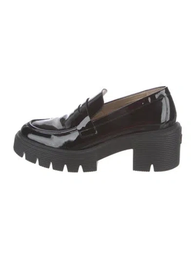 Pre-owned Stuart Weitzman Patent Leather Oxfords In Black