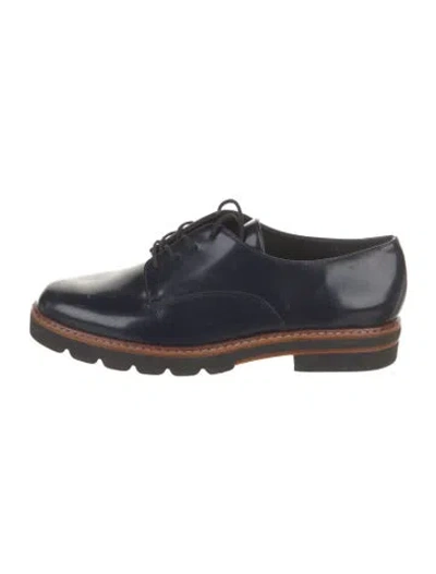 Pre-owned Stuart Weitzman Patent Leather Oxfords In Blue