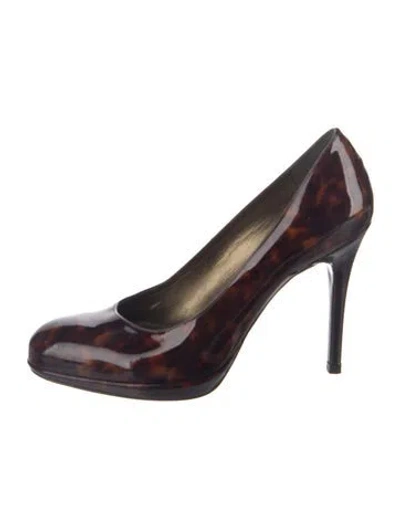 Pre-owned Stuart Weitzman Patent Leather Printed Pumps In Brown