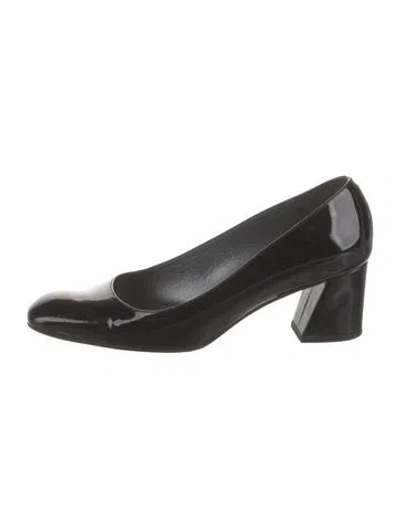 Pre-owned Stuart Weitzman Patent Leather Pumps In Black
