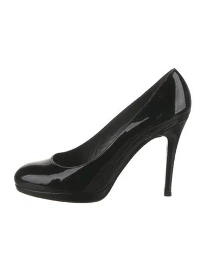 Pre-owned Stuart Weitzman Patent Leather Pumps In Black