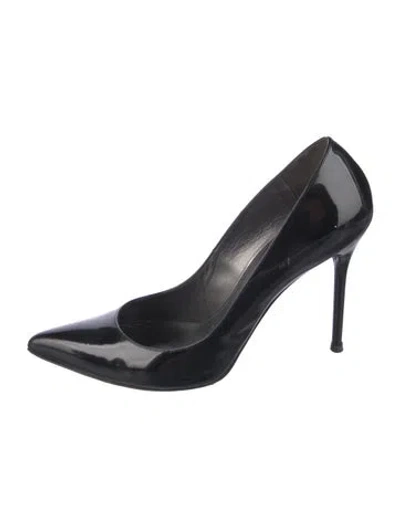 Pre-owned Stuart Weitzman Patent Leather Pumps In Black
