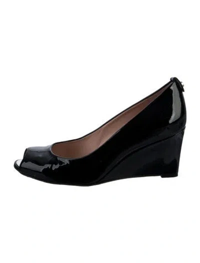 Pre-owned Stuart Weitzman Patent Leather Pumps In Black
