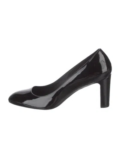 Pre-owned Stuart Weitzman Patent Leather Pumps In Black