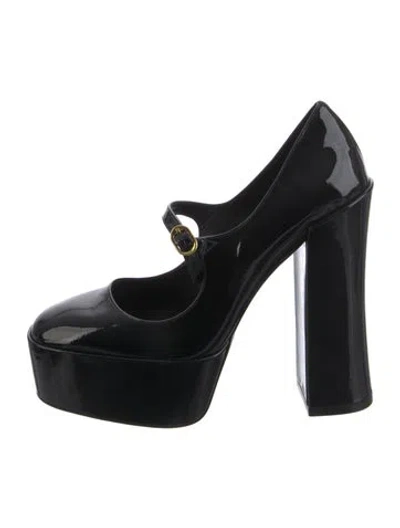Pre-owned Stuart Weitzman Patent Leather Pumps In Black
