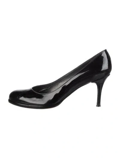 Pre-owned Stuart Weitzman Patent Leather Pumps In Black