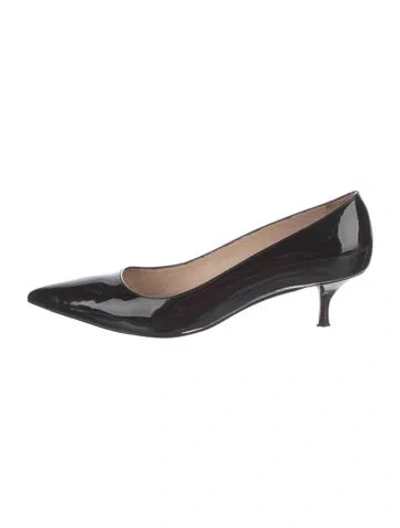 Pre-owned Stuart Weitzman Patent Leather Pumps In Black