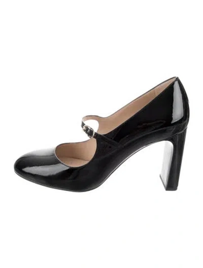Pre-owned Stuart Weitzman Patent Leather Pumps In Black