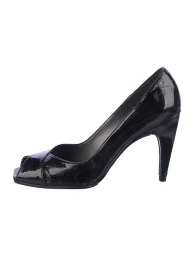 Pre-owned Stuart Weitzman Patent Leather Pumps In Multi