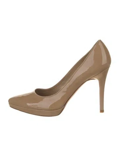 Pre-owned Stuart Weitzman Patent Leather Pumps In Neutral