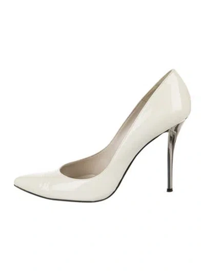 Pre-owned Stuart Weitzman Patent Leather Pumps In Neutral