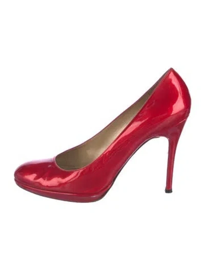 Pre-owned Stuart Weitzman Patent Leather Pumps In Red