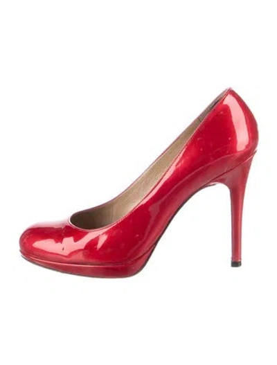 Pre-owned Stuart Weitzman Patent Leather Pumps In Red