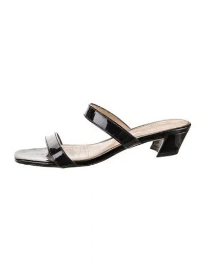 Pre-owned Stuart Weitzman Patent Leather Slides In Black