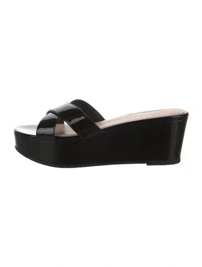 Pre-owned Stuart Weitzman Patent Leather Slides In Black