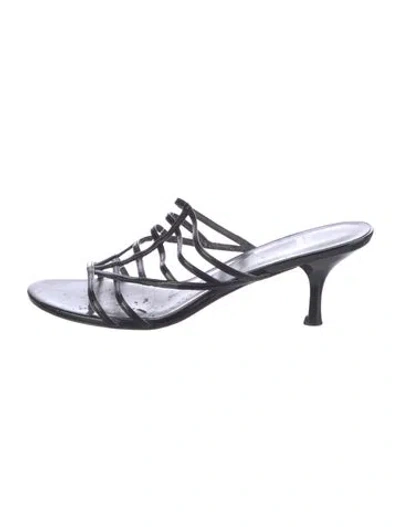 Pre-owned Stuart Weitzman Patent Leather Slides In Black