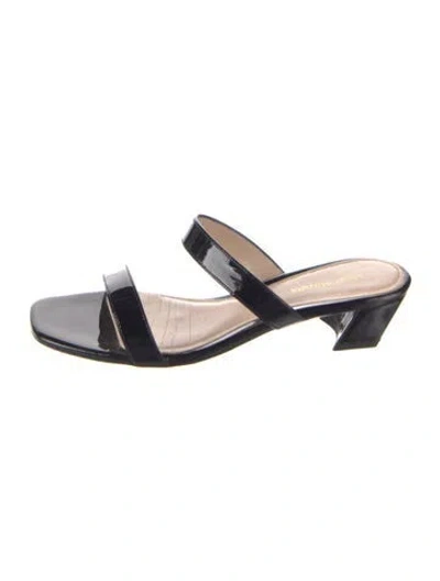 Pre-owned Stuart Weitzman Patent Leather Slides In Black