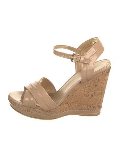 Pre-owned Stuart Weitzman Patent Leather Slides In Neutral