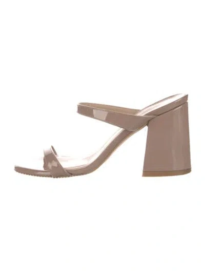 Pre-owned Stuart Weitzman Patent Leather Slides In Neutral