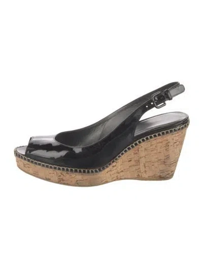 Pre-owned Stuart Weitzman Patent Leather Slingback Pumps In Black