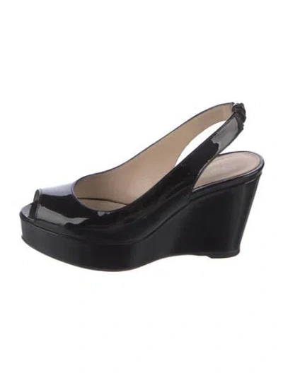 Pre-owned Stuart Weitzman Patent Leather Slingback Pumps In Black